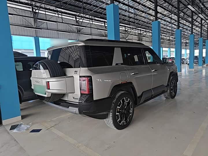 BYD FangChengBao Leopard 8, 2024 — фото 7 из 9