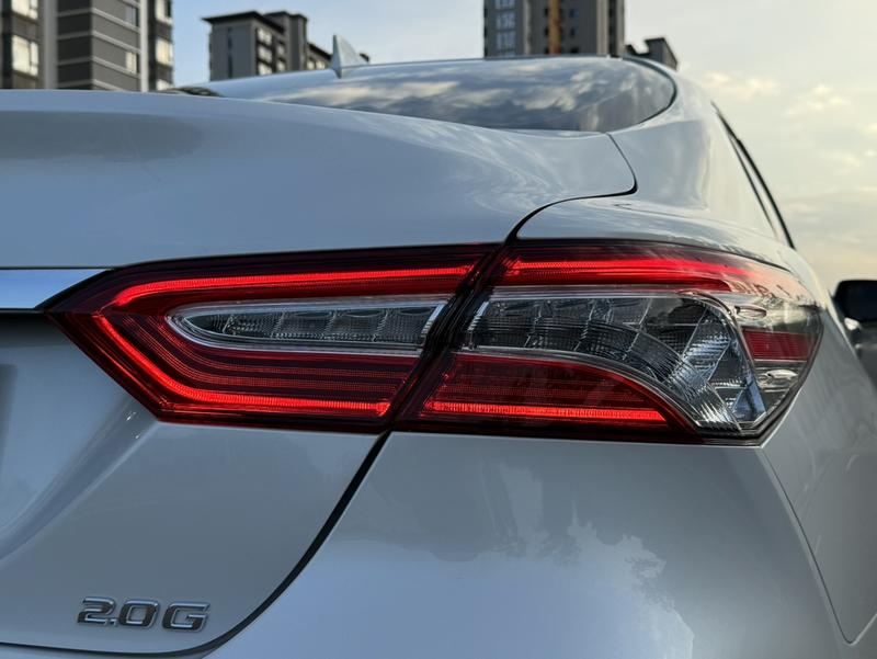 Toyota Camry, 2021 — фото 8 из 12