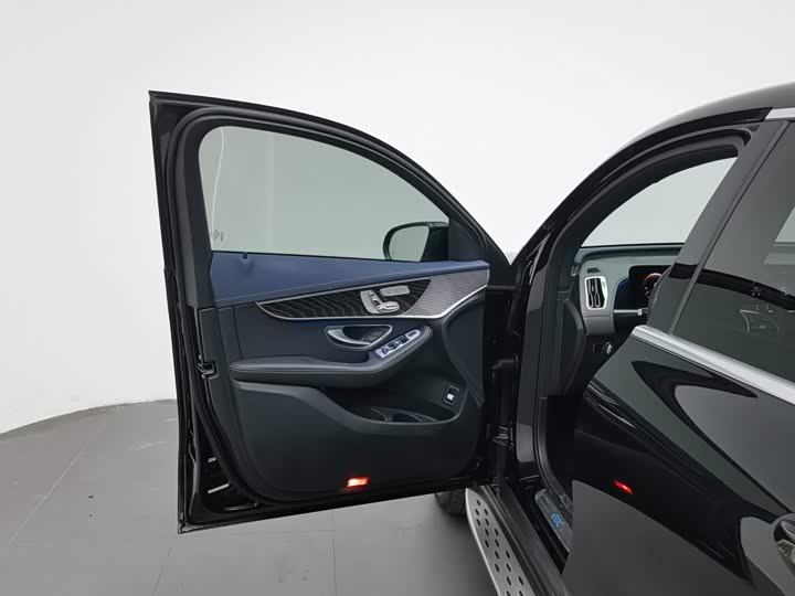 Mercedes-Benz EQC, 2022 — фото 8 из 9