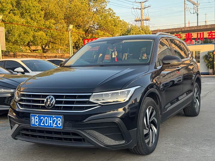 Volkswagen Tiguan L Pro, 2021 — фото 2 из 9