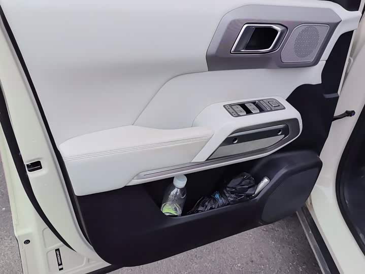 BYD FangChengBao Titanium 3 (Tai 3), 2025 — фото 7 из 9