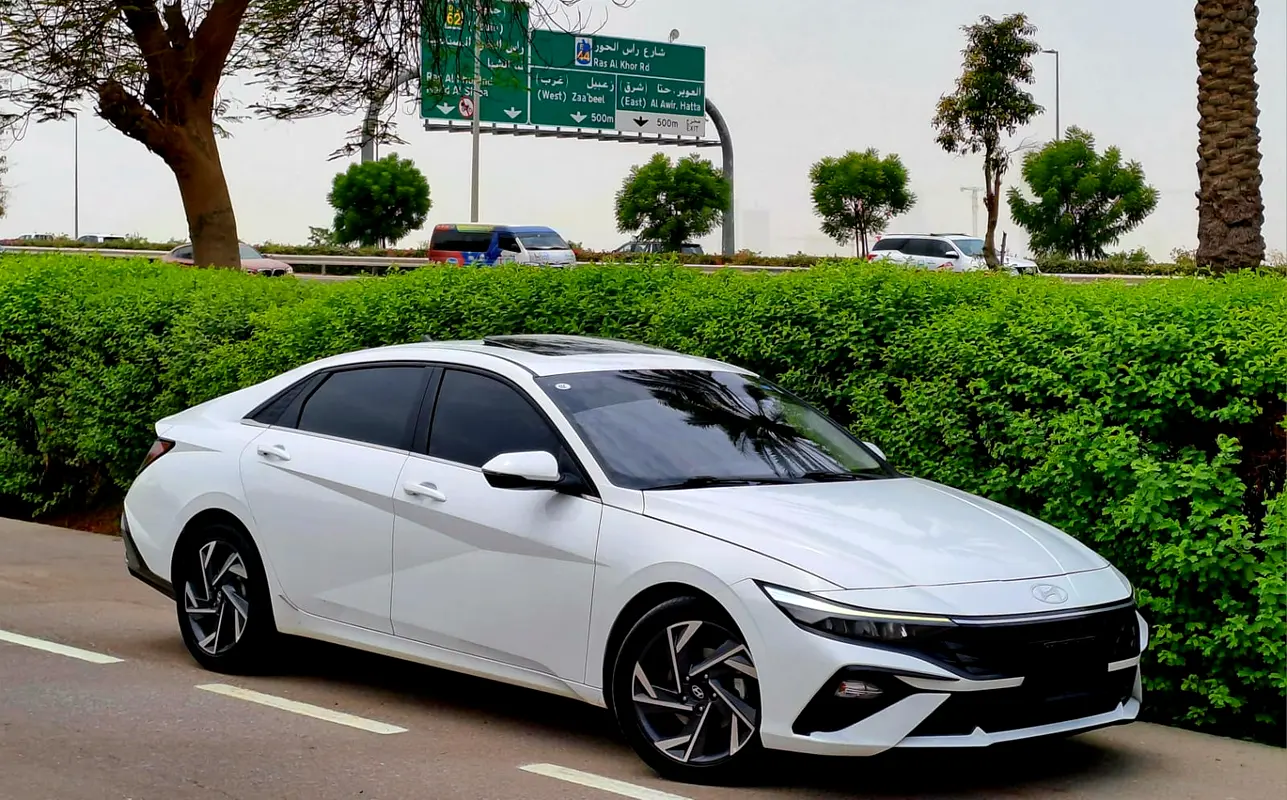 Hyundai Elantra, 2024 — фото 2 из 10