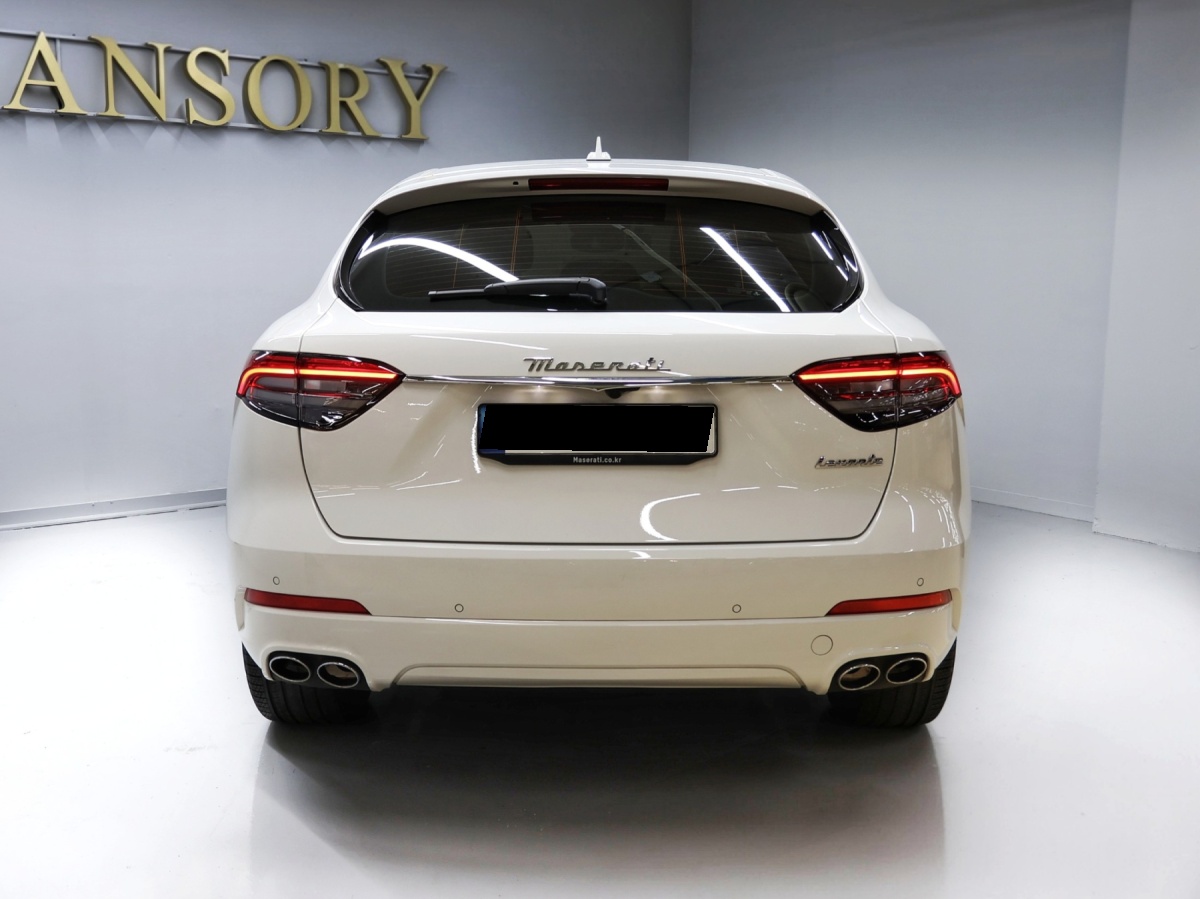Maserati Levante, 2021 — фото 4 из 12