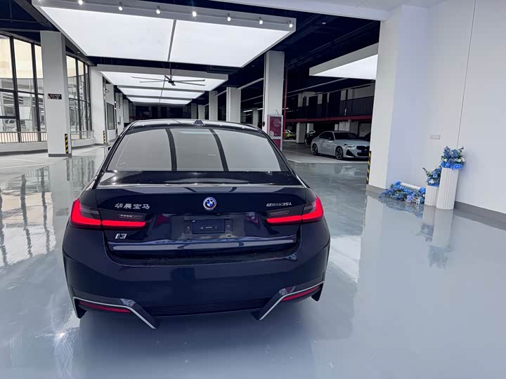 BMW i3, 2023 — фото 4 из 9