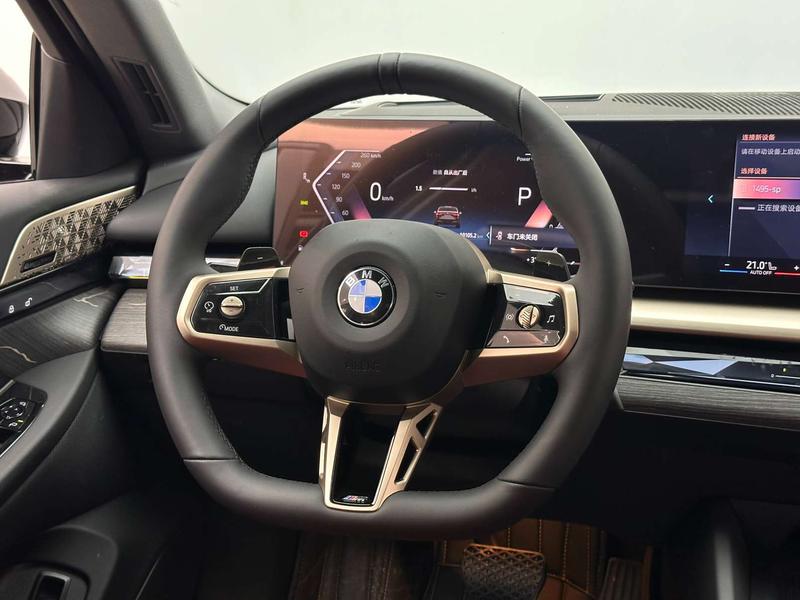 BMW 5 Series, 2026 — фото 10 из 12
