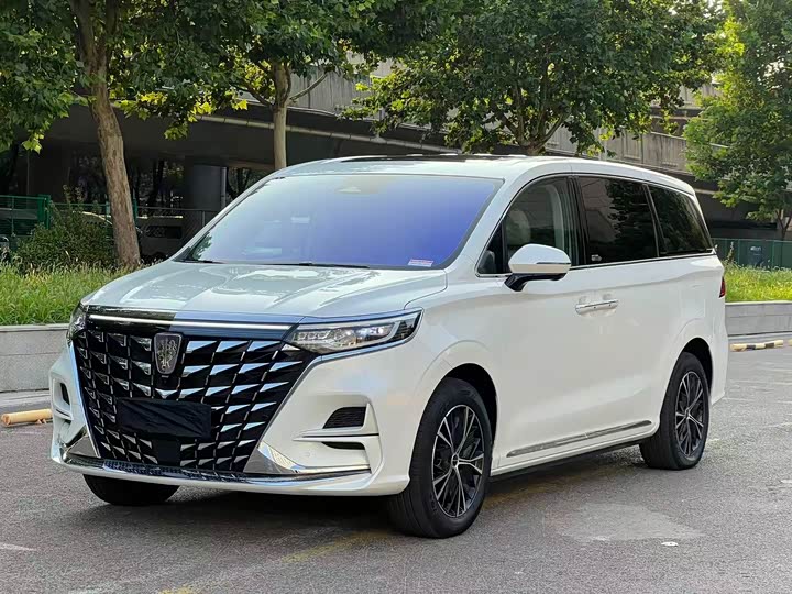 Roewe iMax 8 EV, 2024 — купить в Москве под ключ