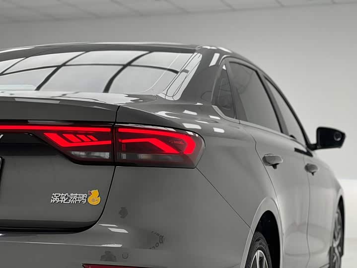 Geely Emgrand, 2021 — фото 6 из 9
