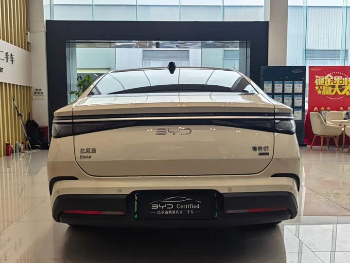 BYD Seal 07 DM-i Hybrid, 2025 — фото 5 из 9