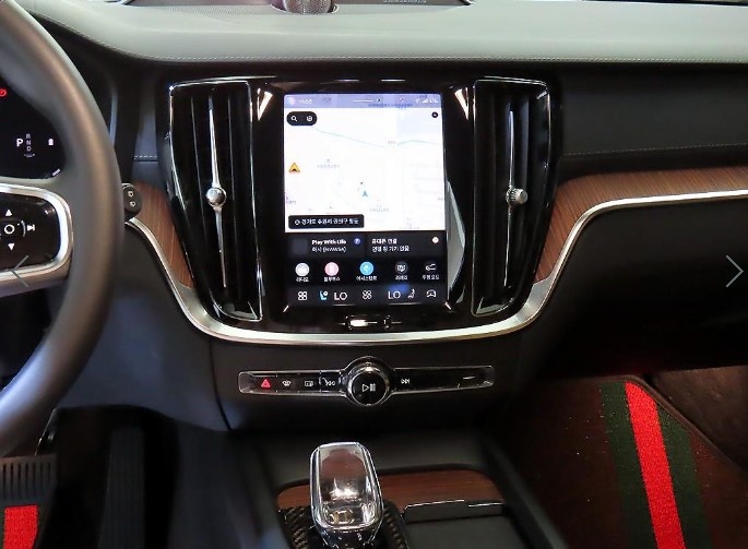 Volvo V60, 2023 — фото 10 из 12