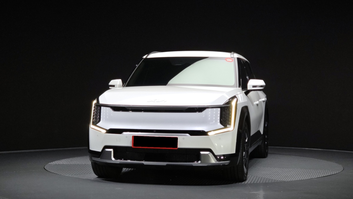 Kia EV9, 2023 — фото 3 из 12