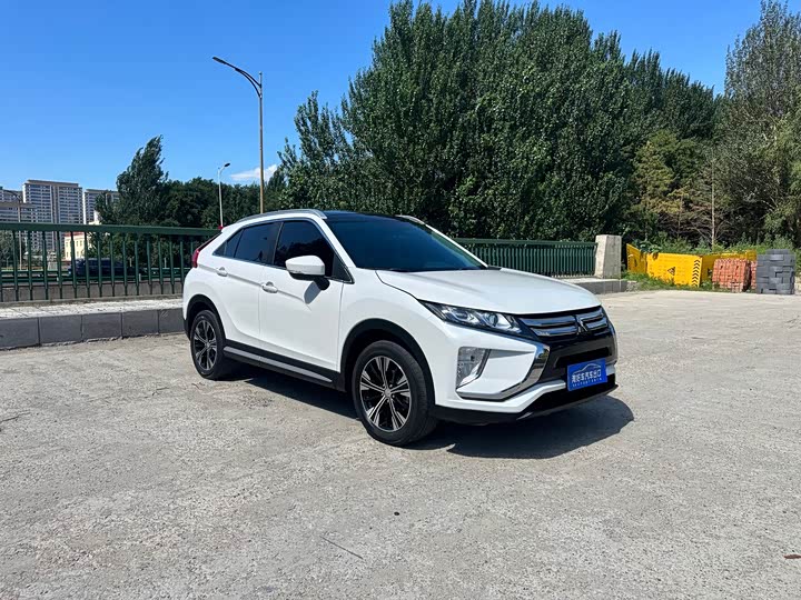 Mitsubishi Eclipse Cross, 2022 — фото 3 из 9