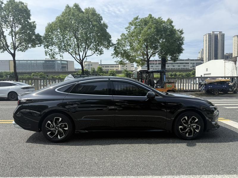 Hyundai Sonata N Line, 2024 — фото 8 из 12