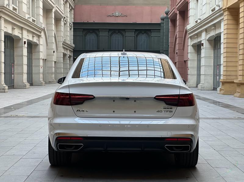 Audi A4L, 2023 — фото 6 из 12