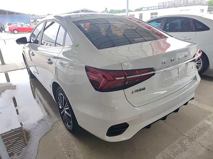 Roewe i5, 2023 — фото 5 из 9