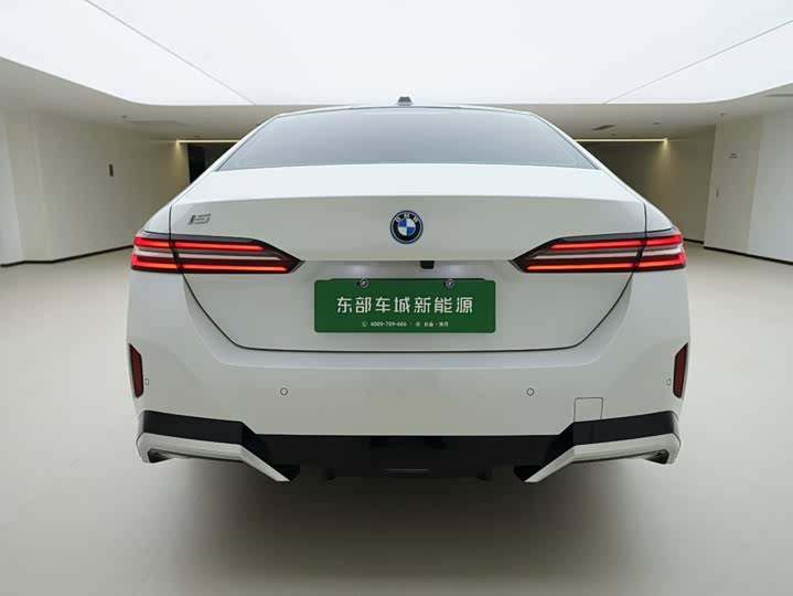 BMW i5, 2024 — фото 5 из 9