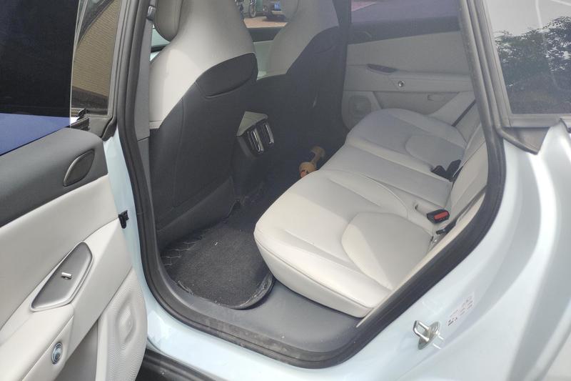 BAIC Arcfox Alpha S5, 2024 — фото 10 из 12