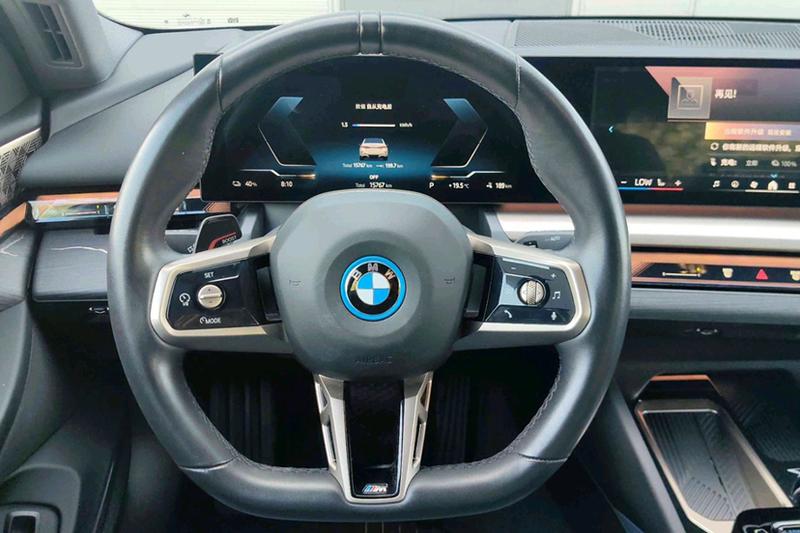 BMW i5, 2025 — фото 9 из 12