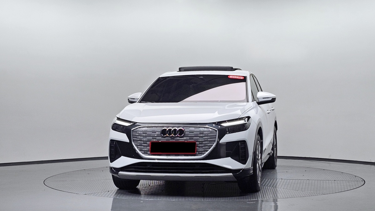 Audi Q4 e-tron, 2025 — фото 3 из 12