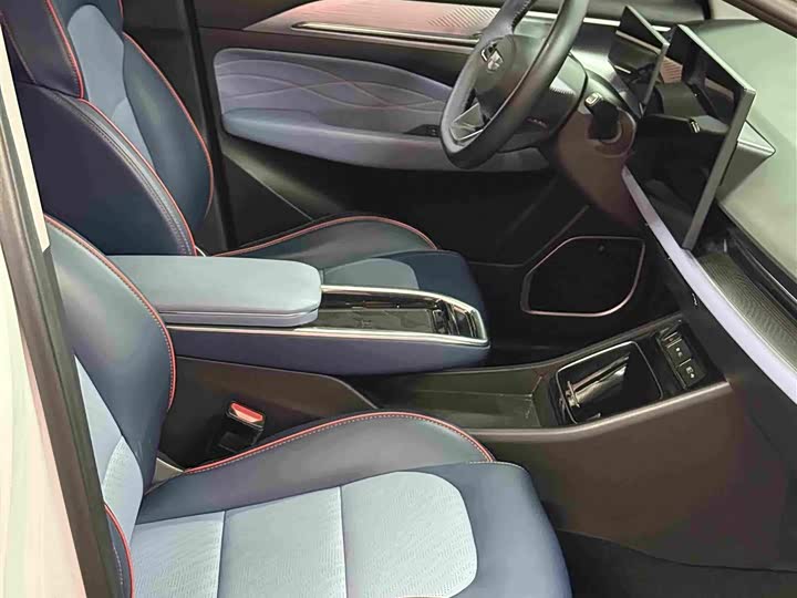 Geely Geometry M6, 2023 — фото 8 из 9