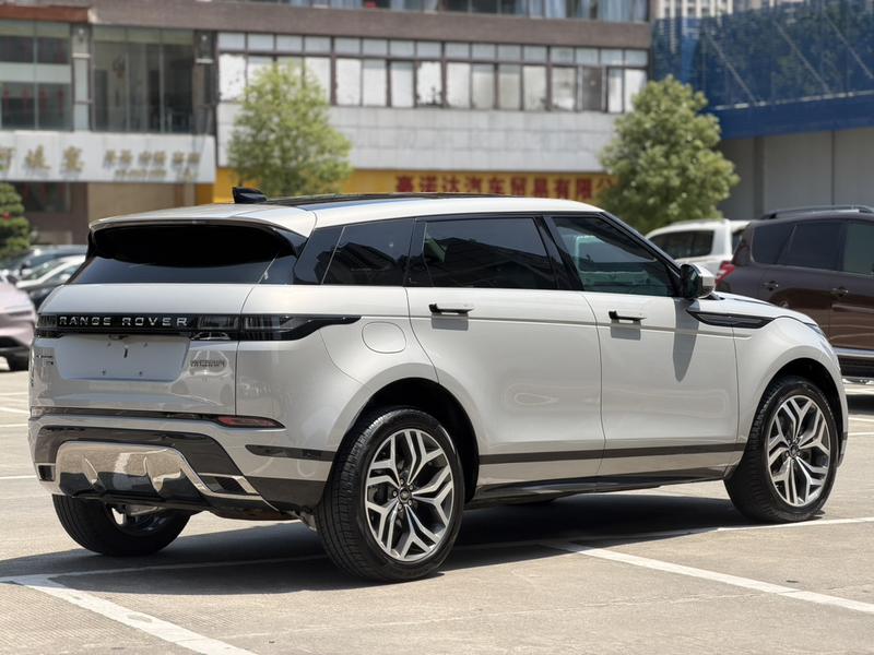 Land Rover Range Rover Evoque L, 2022 — фото 7 из 12