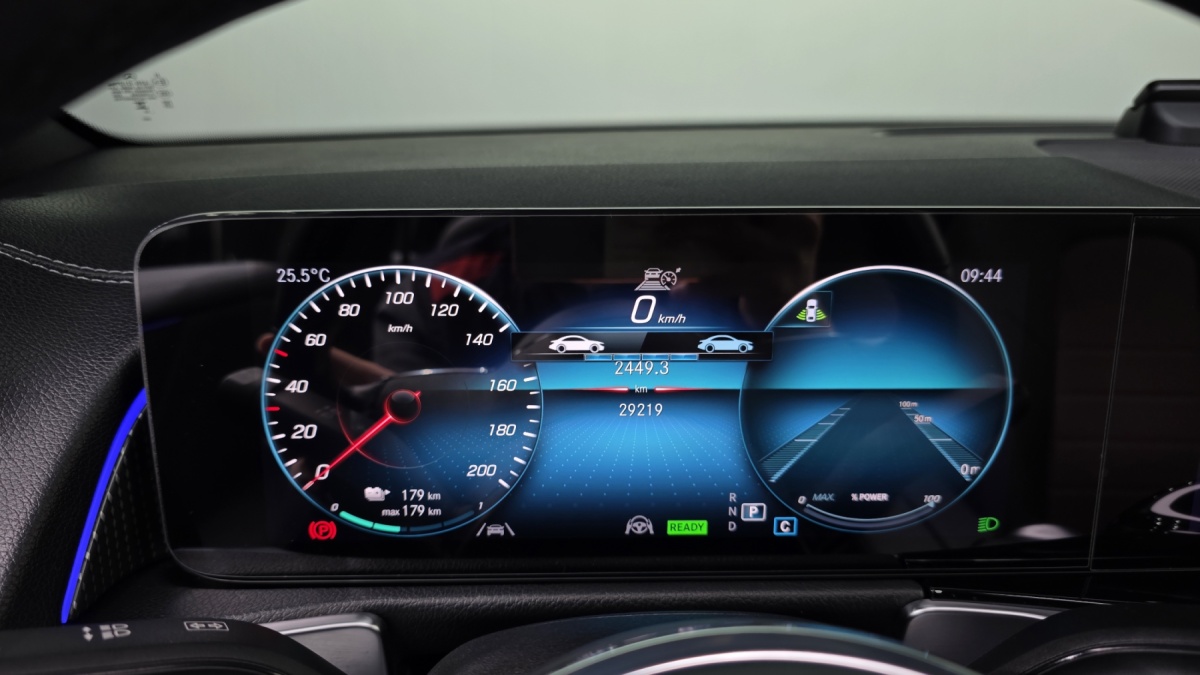 Mercedes-Benz EQB, 2023 — фото 7 из 12