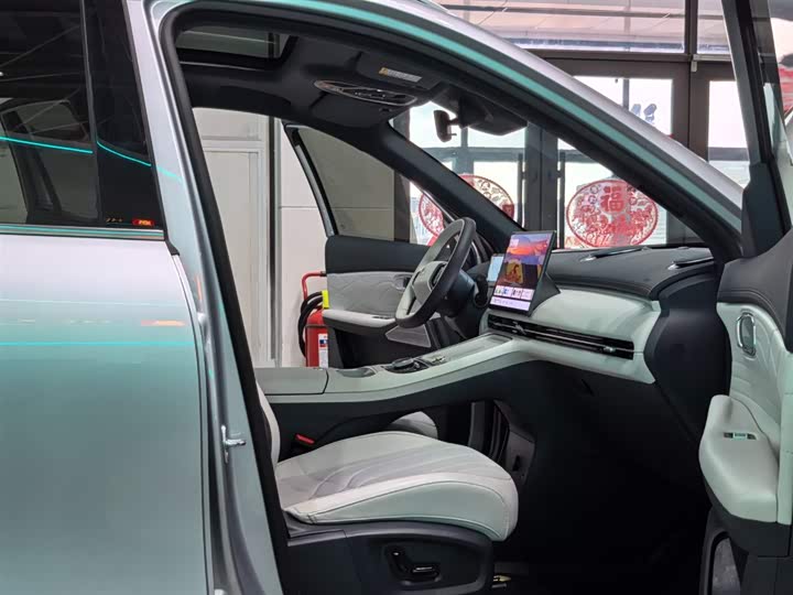 Geely Galaxy Starship 7, 2025 — фото 6 из 9