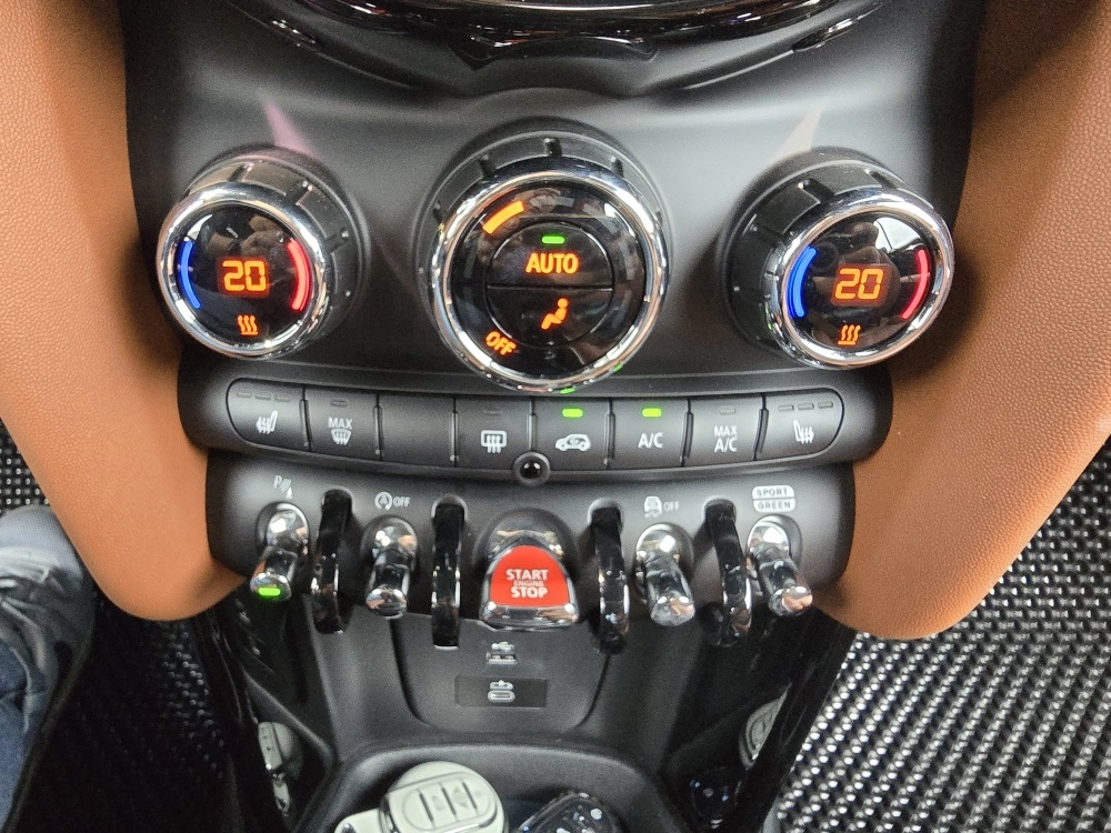 Mini Cooper Convertible, 2024 — фото 11 из 12