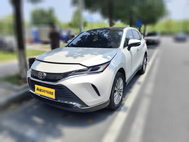 Toyota Harrier, 2023 — купить в Кирове под ключ