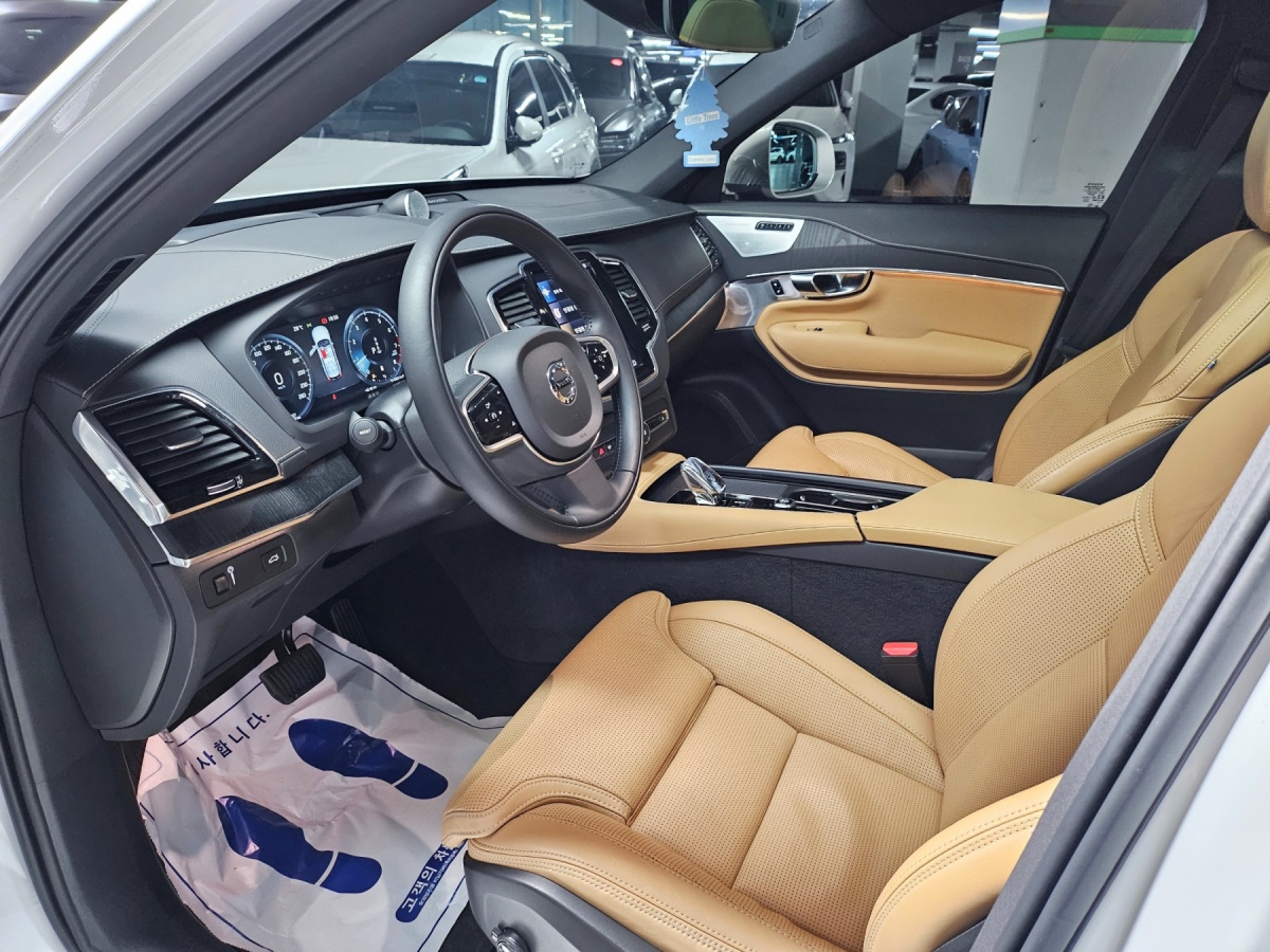 Volvo XC90, 2022 — фото 5 из 12