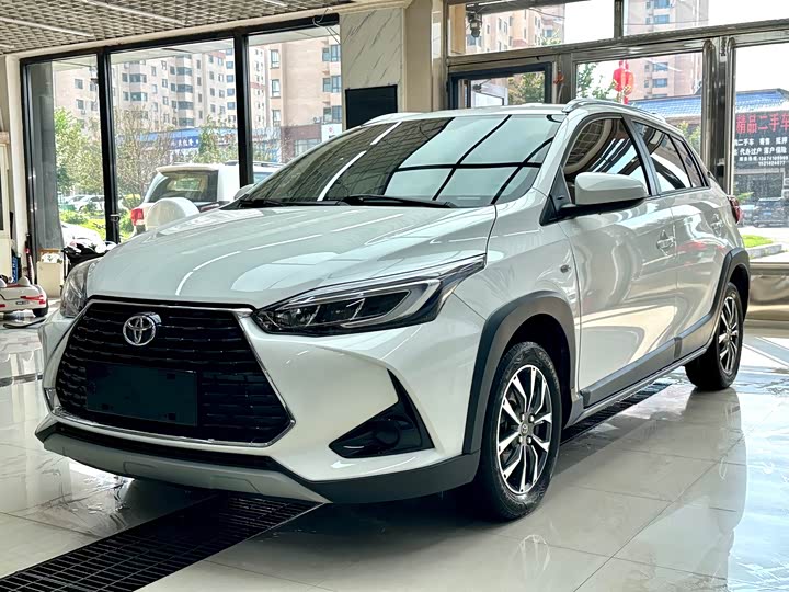 Toyota Yaris L Hatchback, 2022 — купить в Воронеже под ключ