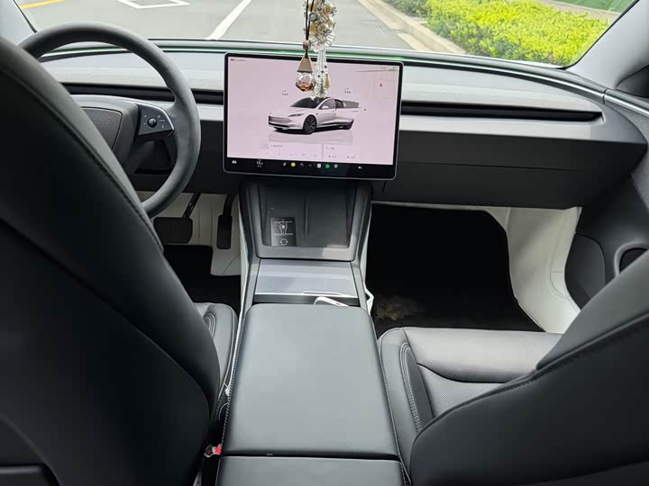 Tesla Model 3, 2023 — фото 9 из 9