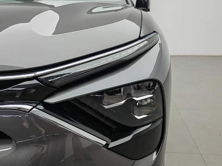 Citroen C5 X, 2023 — фото 7 из 9