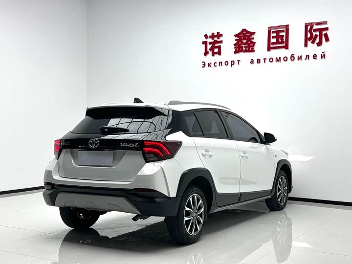Toyota Yaris L Hatchback, 2022 — фото 6 из 9