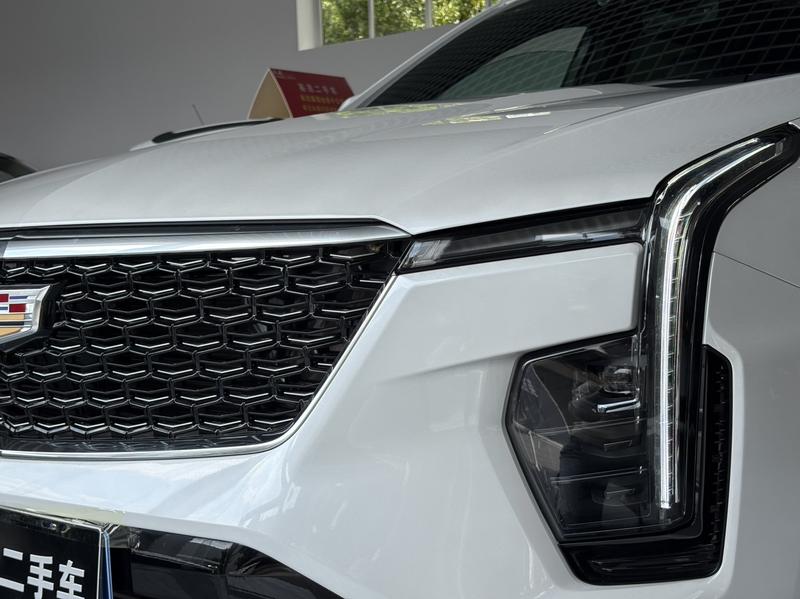 Cadillac XT4, 2025 — фото 7 из 12