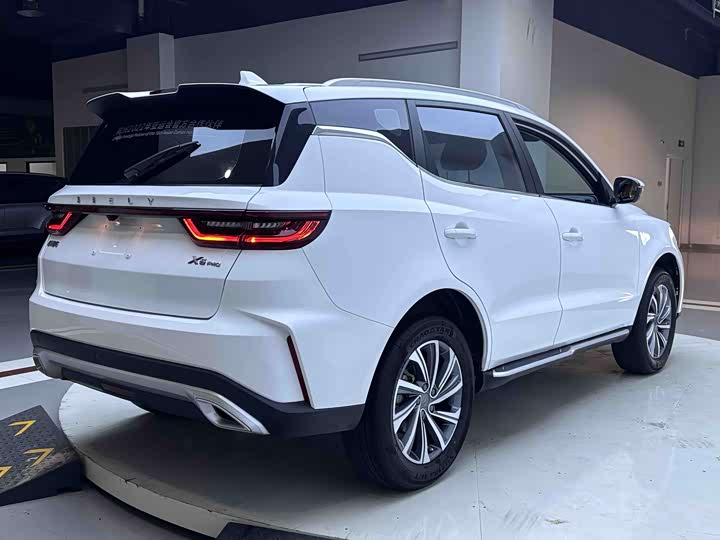 Geely Vision X6, 2022 — фото 5 из 9