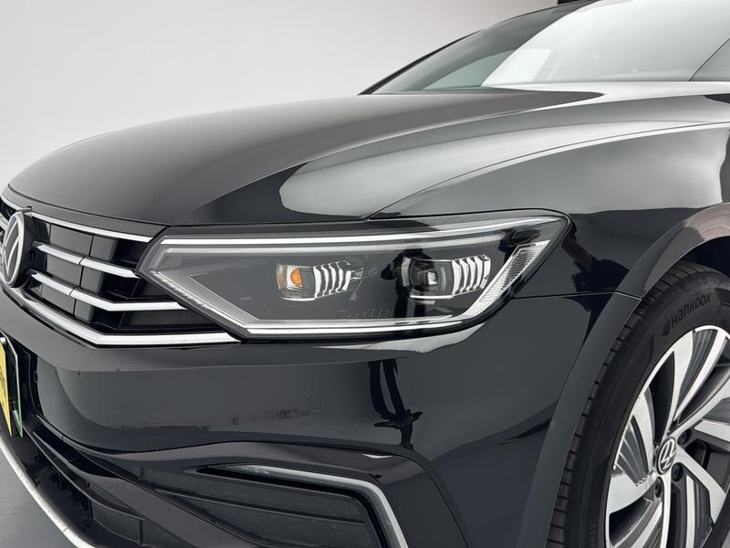 Volkswagen Magotan GTE Hybrid, 2023 — фото 9 из 12