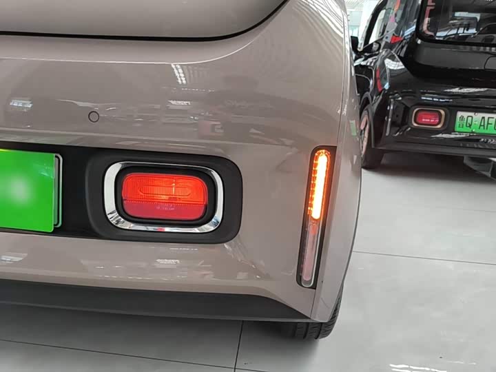 Baojun KiWi EV, 2022 — фото 8 из 9