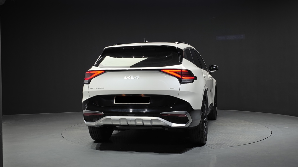 Kia Sportage, 2023 — фото 4 из 12