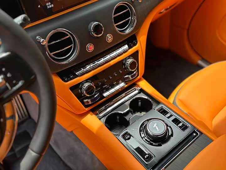 Rolls-Royce Spectre, 2025 — фото 8 из 9