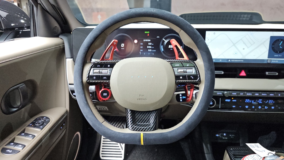 Hyundai Ioniq 5, 2024 — фото 12 из 12