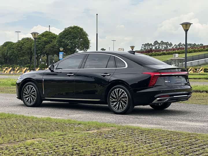Hongqi H5, 2025 — фото 7 из 9