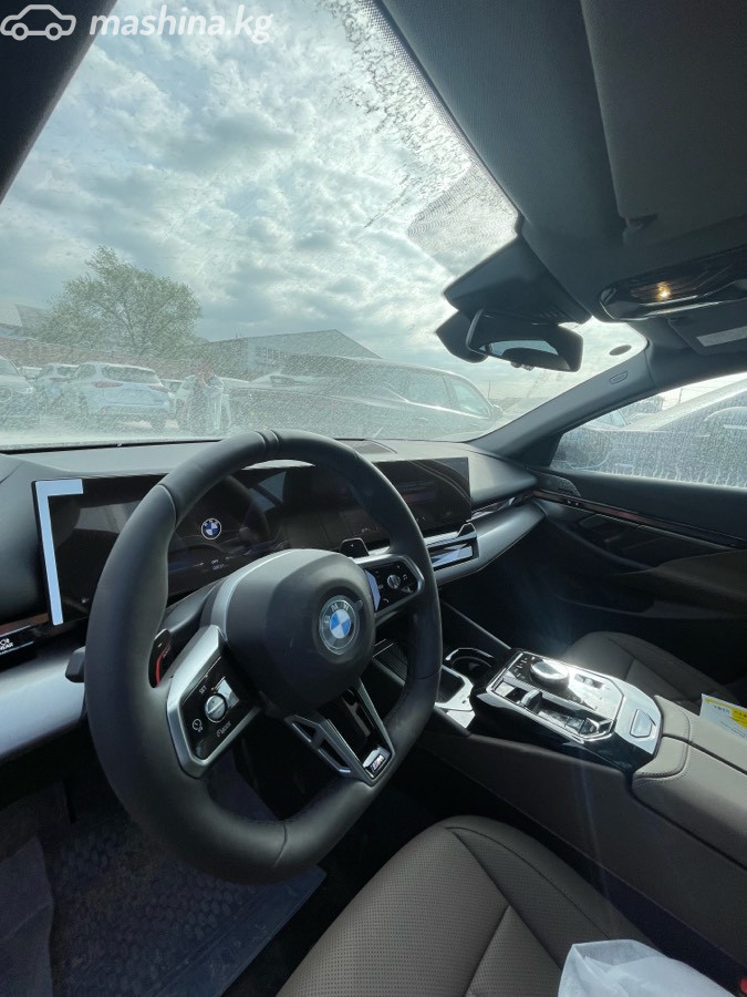 BMW 5 Serii, 2025 — фото 9 из 12
