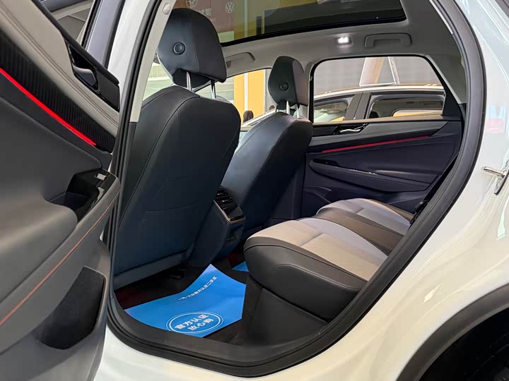 Volkswagen ID.7 Vizzion, 2023 — фото 9 из 9