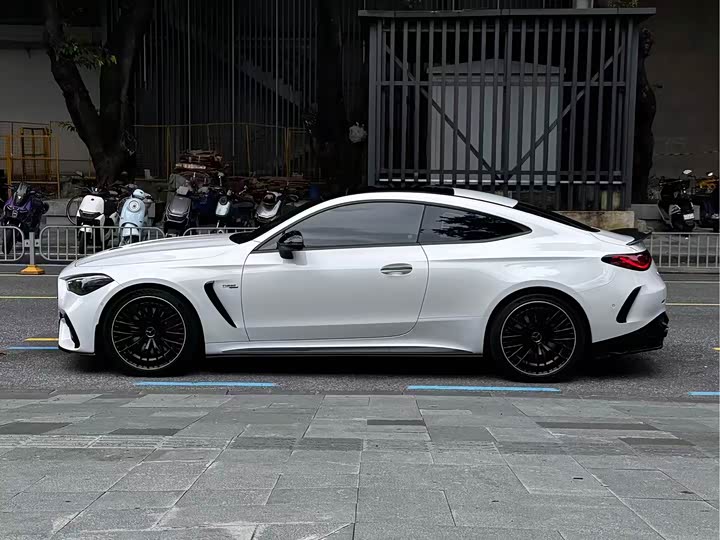 Mercedes-Benz CLE-Class AMG, 2025 — фото 3 из 3
