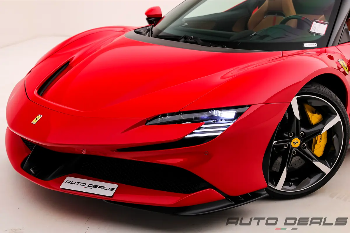 Ferrari SF90 Spider, 2023 — фото 8 из 10