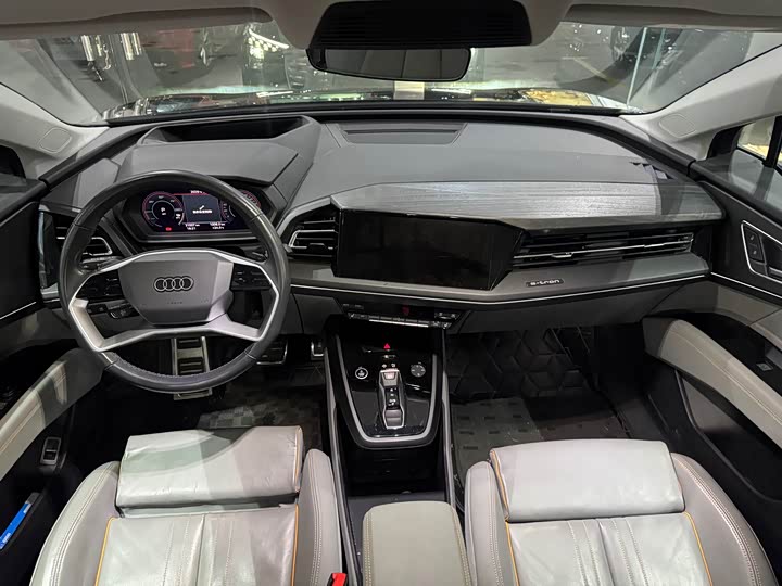 Audi Q5 e-tron, 2024 — фото 8 из 9