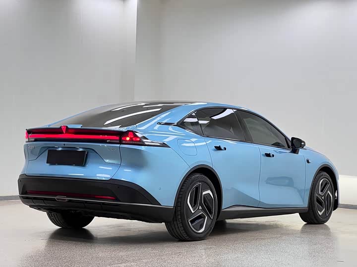 Changan Deepal L07, 2024 — фото 7 из 9