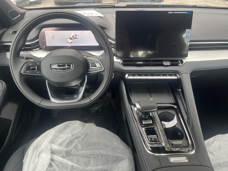 Geely Preface, 2025 — фото 9 из 12