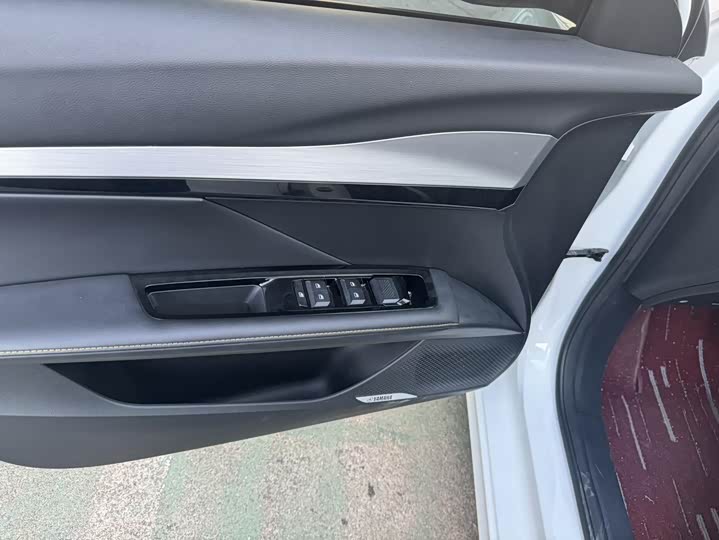 MG Motor 5 Scorpio, 2022 — фото 6 из 9