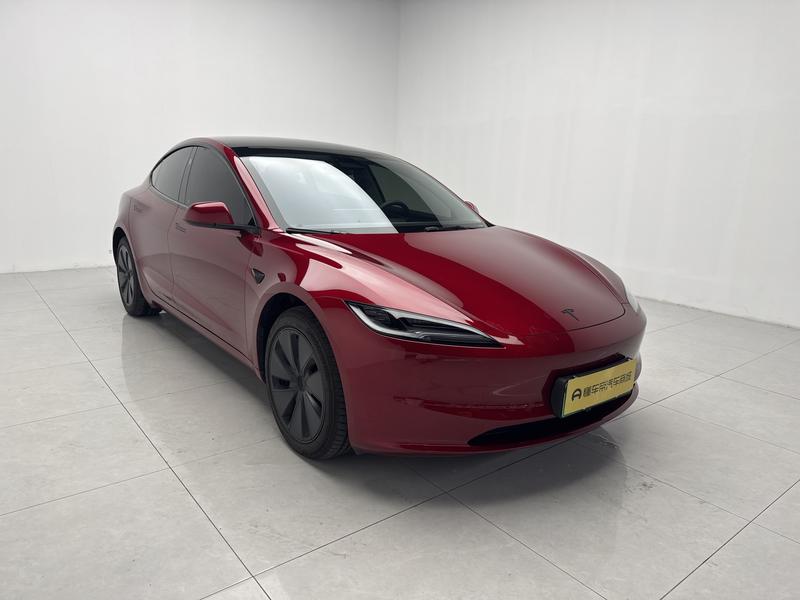 Tesla Model 3, 2026 — фото 3 из 12